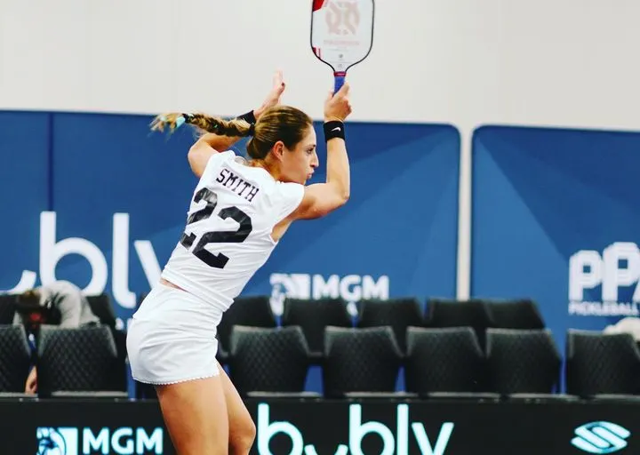 Callie Smith Evoke Onix Premier Paddle