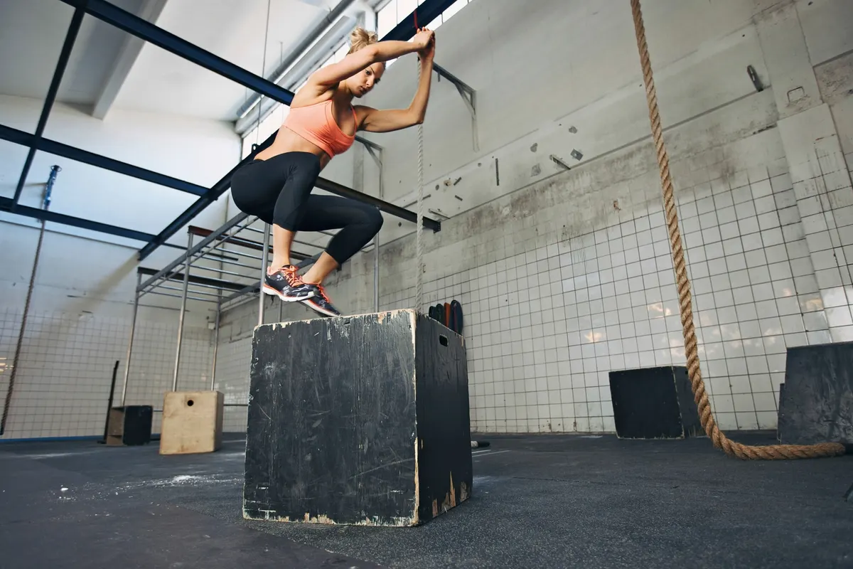 Single-leg-balance box jumps exercise